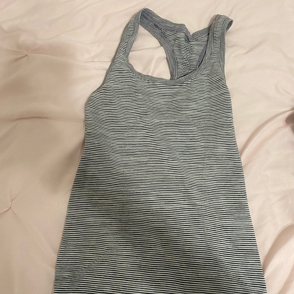 Lululemon tank top